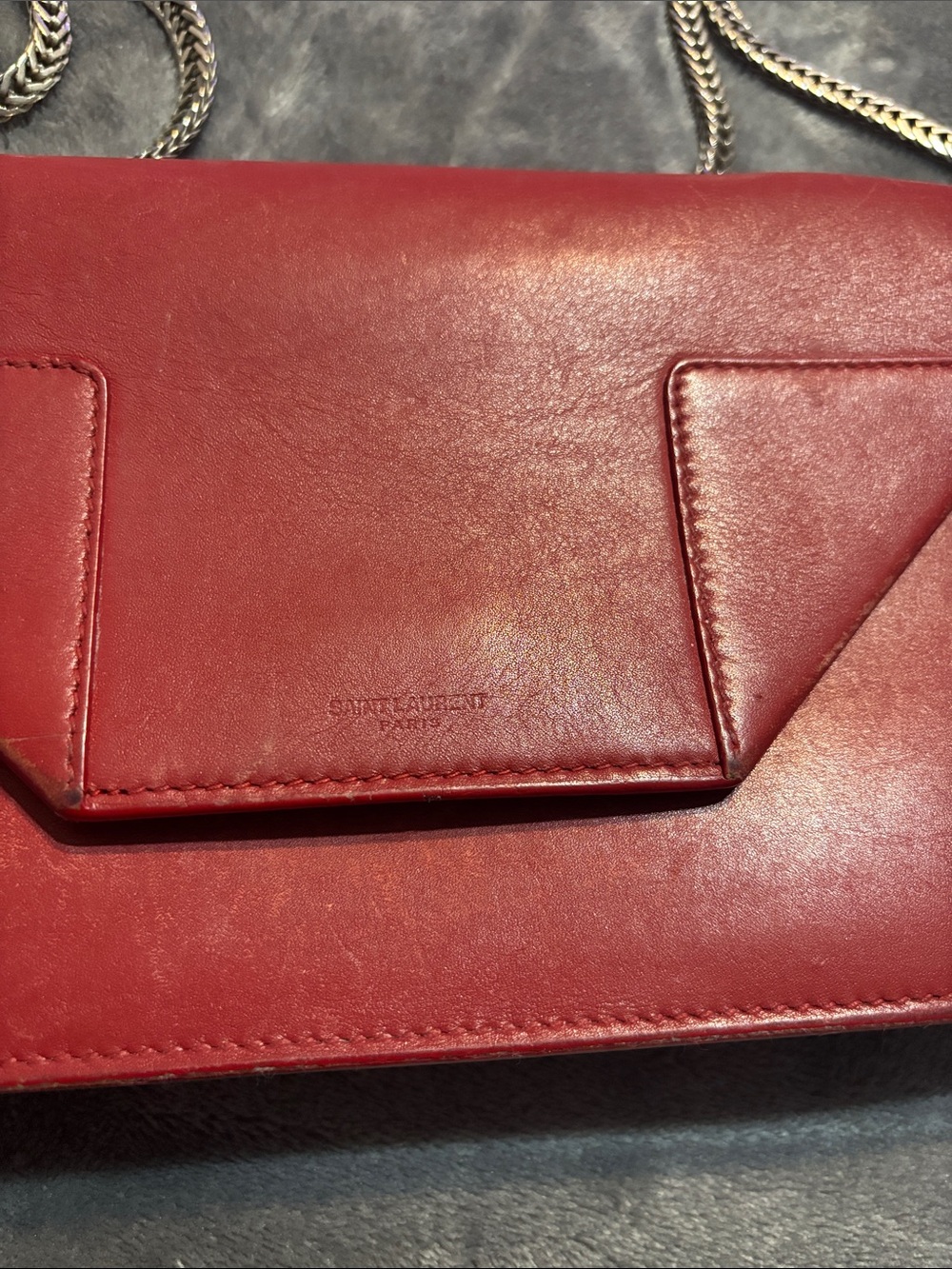 Saint Laurent Betty vintage Red Leather Crossbody Bag with Silver Chain - Picture 15 of 17